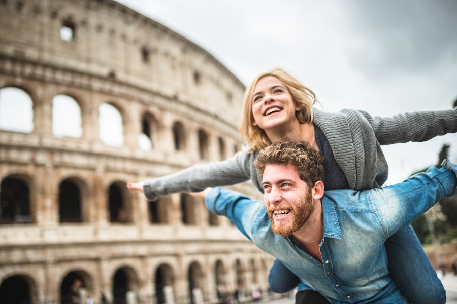 Huckepack vor Collosseum
