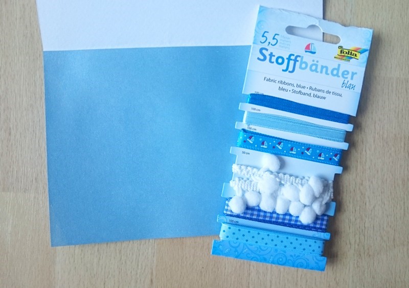 Packung mit verschiedenen Dekobändern